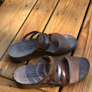 Sandals Noat size 9/40 slides.